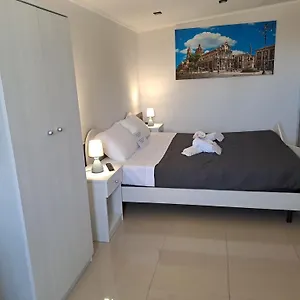 House Il Quadrifoglio Airport Fontanarossa , CTA Italien
