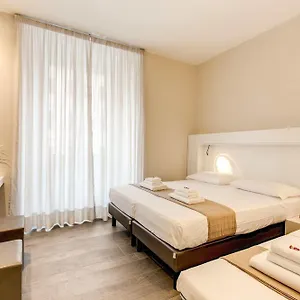 Ecce 3*, Rom Italien